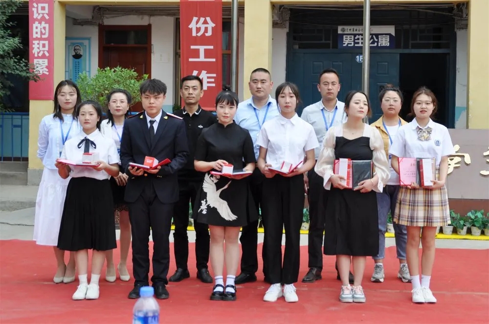 640.webp (6).jpg 640.webp (6).jpg